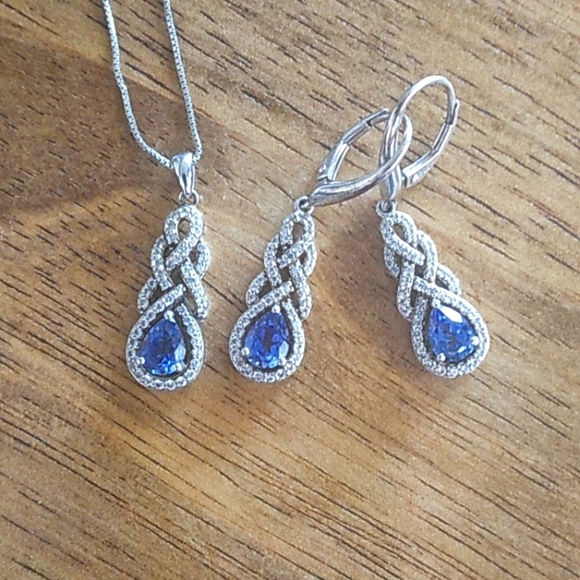 Jared's Jewelry - Jared's sapphire necklace and earrings set